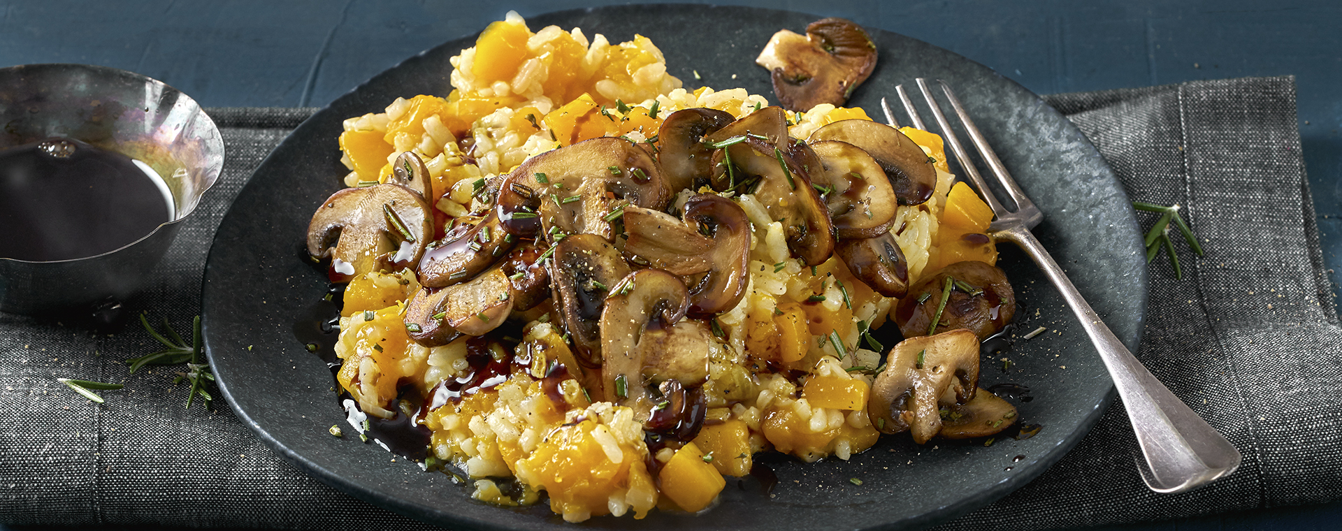 5 21 Kuerbisrisotto Mit Pilztopping 1920x760px