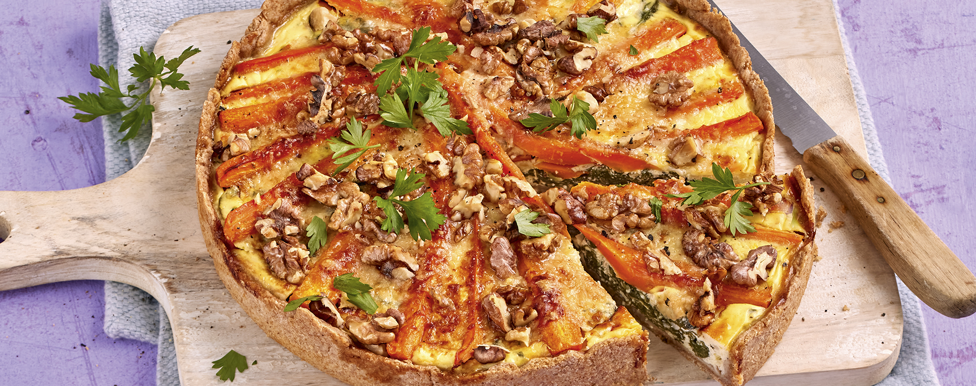 5 21 Moehren Spinat Quiche Mit Kaese Walnuss Kruste 1920x760px