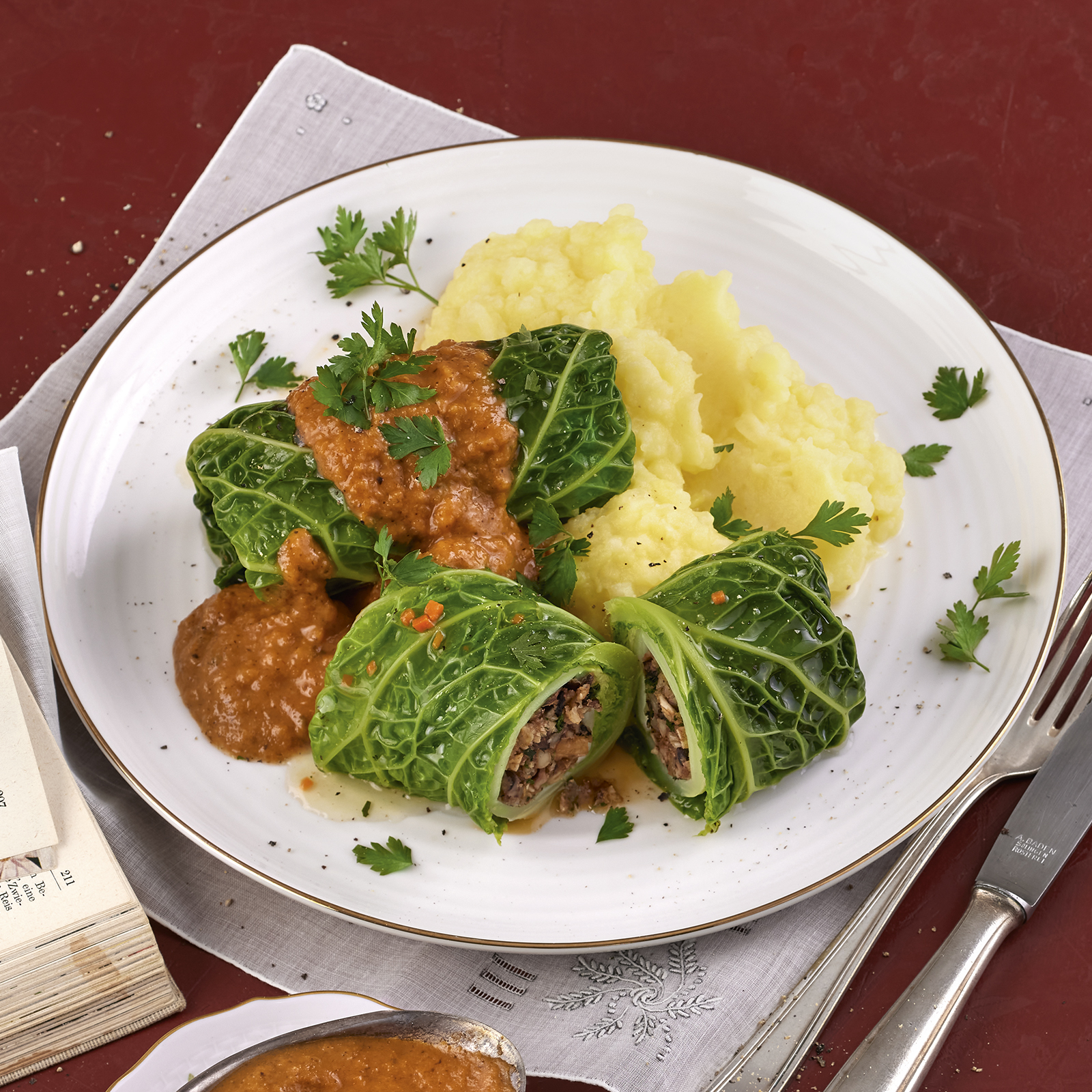 5 21 Wirsingrouladen Mit Steckrueben Kartoffel Stampf 1600x1600px