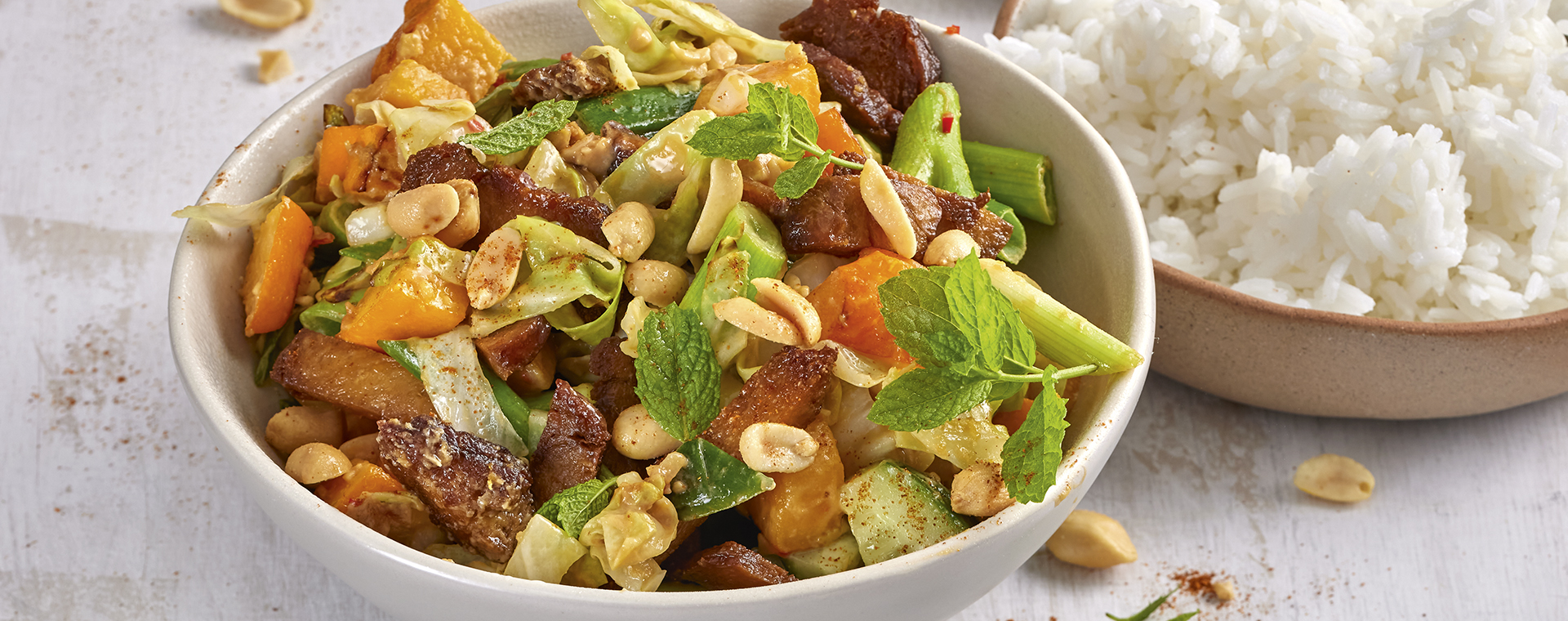 6 21 Asiatische Seitan Kuerbis Pfanne Mit Jasminreis 1920x760px