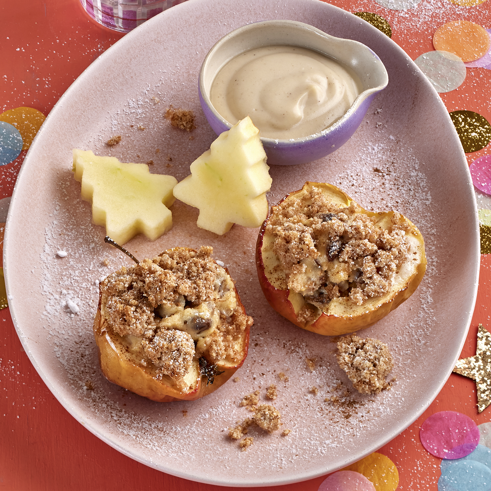 6 21 Brataepfel Mit Frischkaesecreme Und Streuseln 1600x1600px