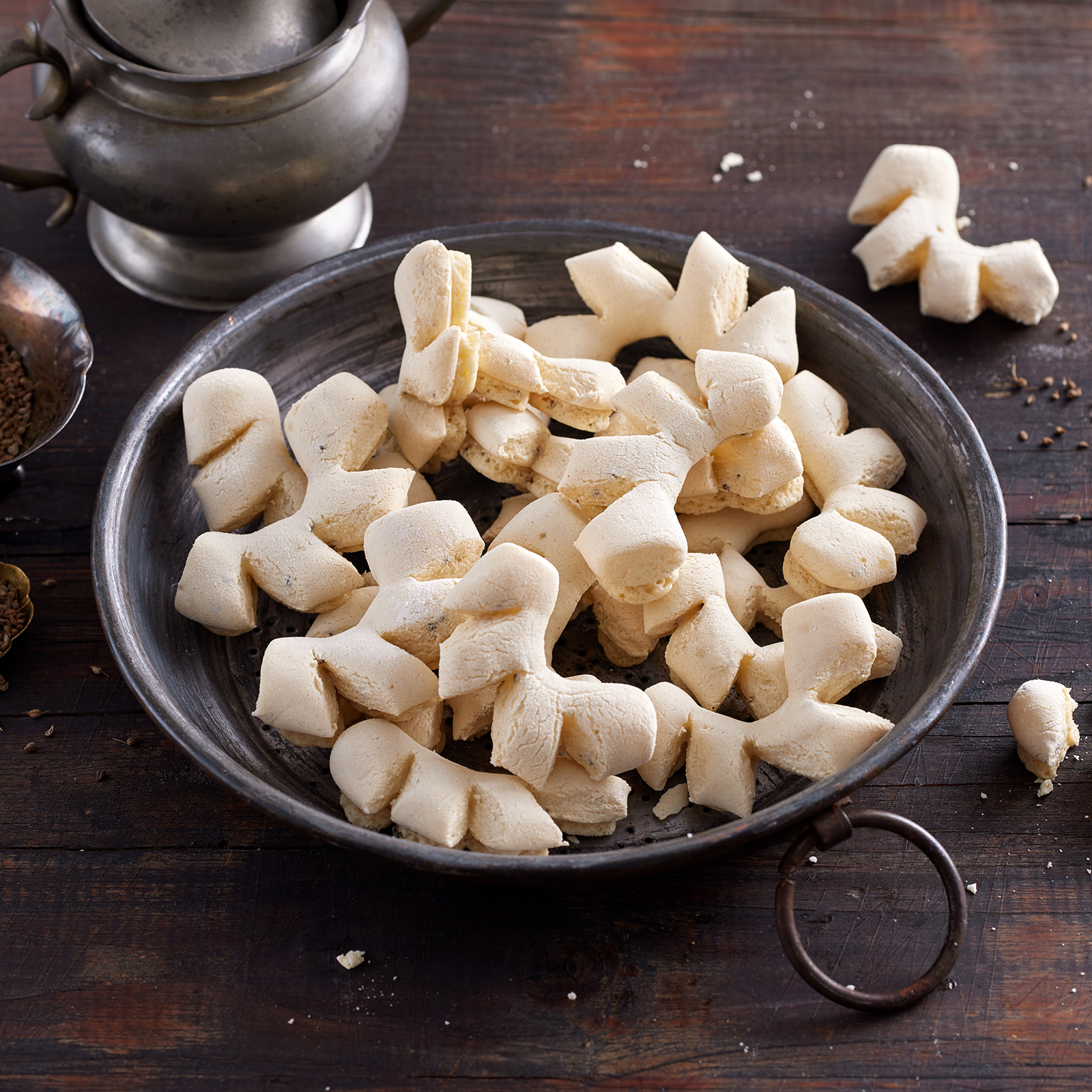 6 21 Chraebeli 1600x1600px