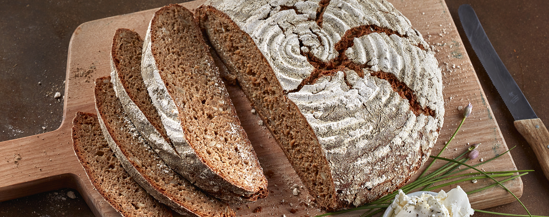 6 21 Roggenbrot Mit Sonnenblumenkernen 1920x760px