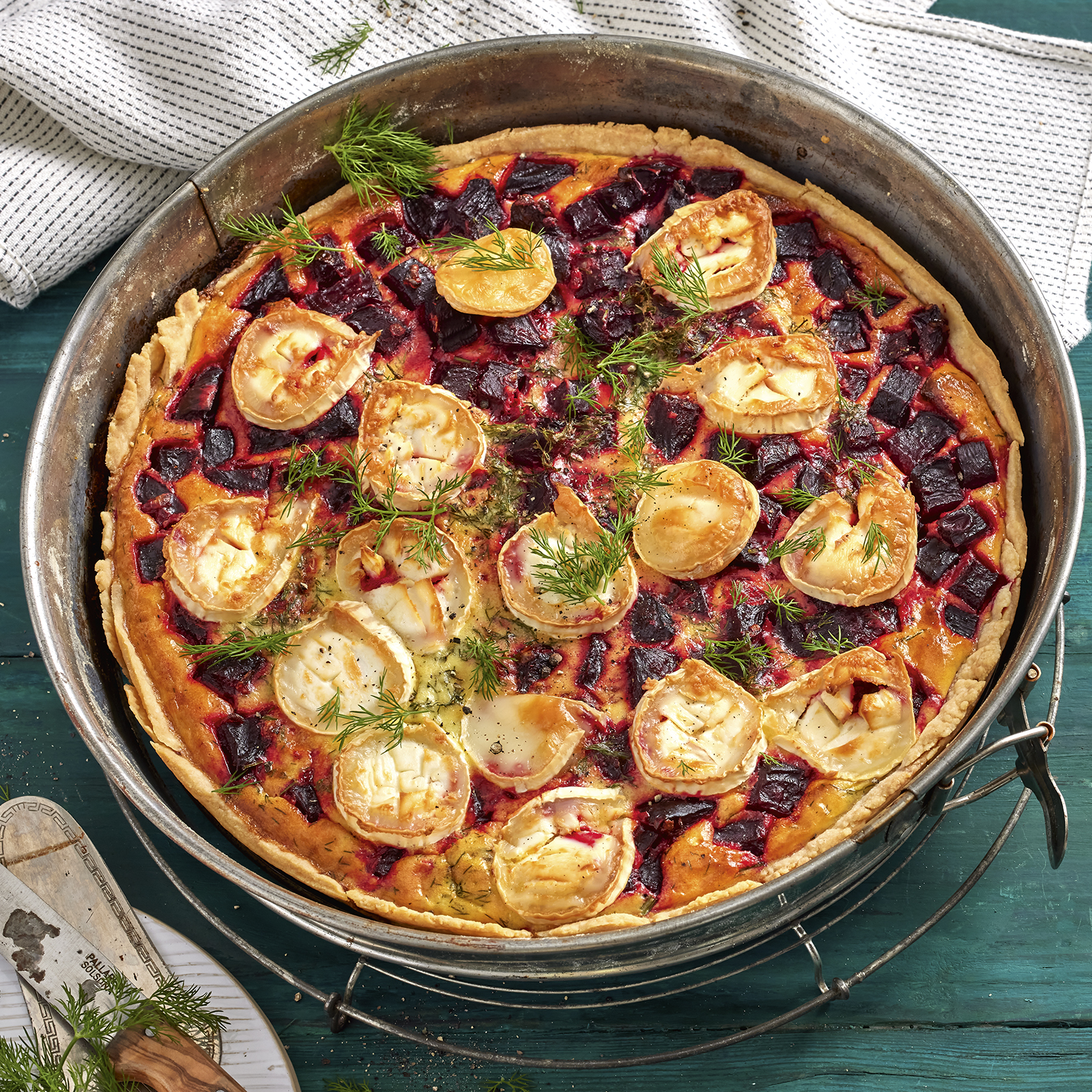 1 22 Rote Bete Quiche Mit Ziegenkaese 1600x1600px
