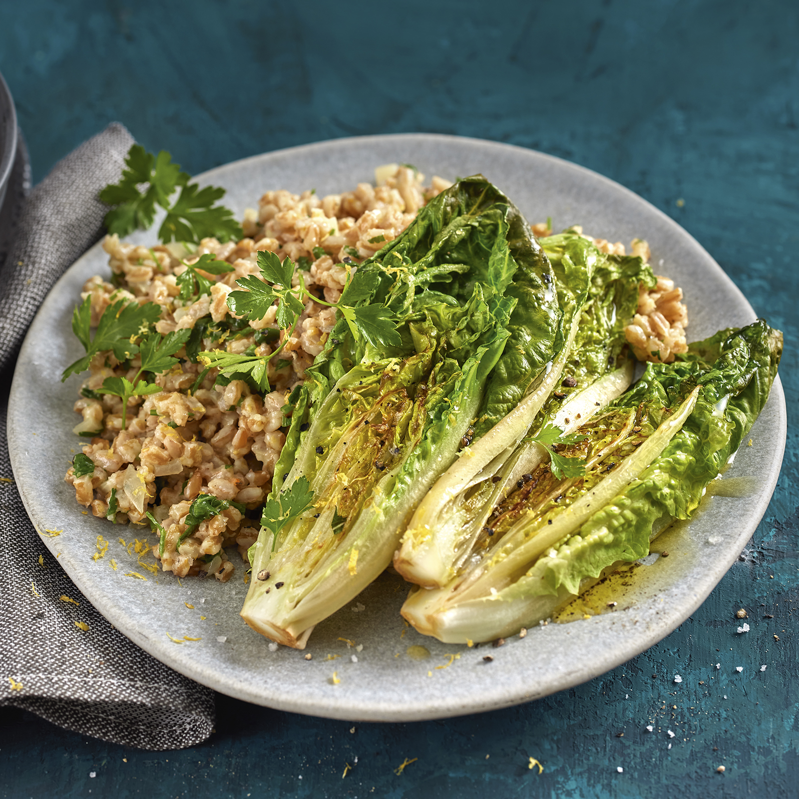 3 22 Dinkelsotto Mit Gebratenem Romanasalat 1600x1600px