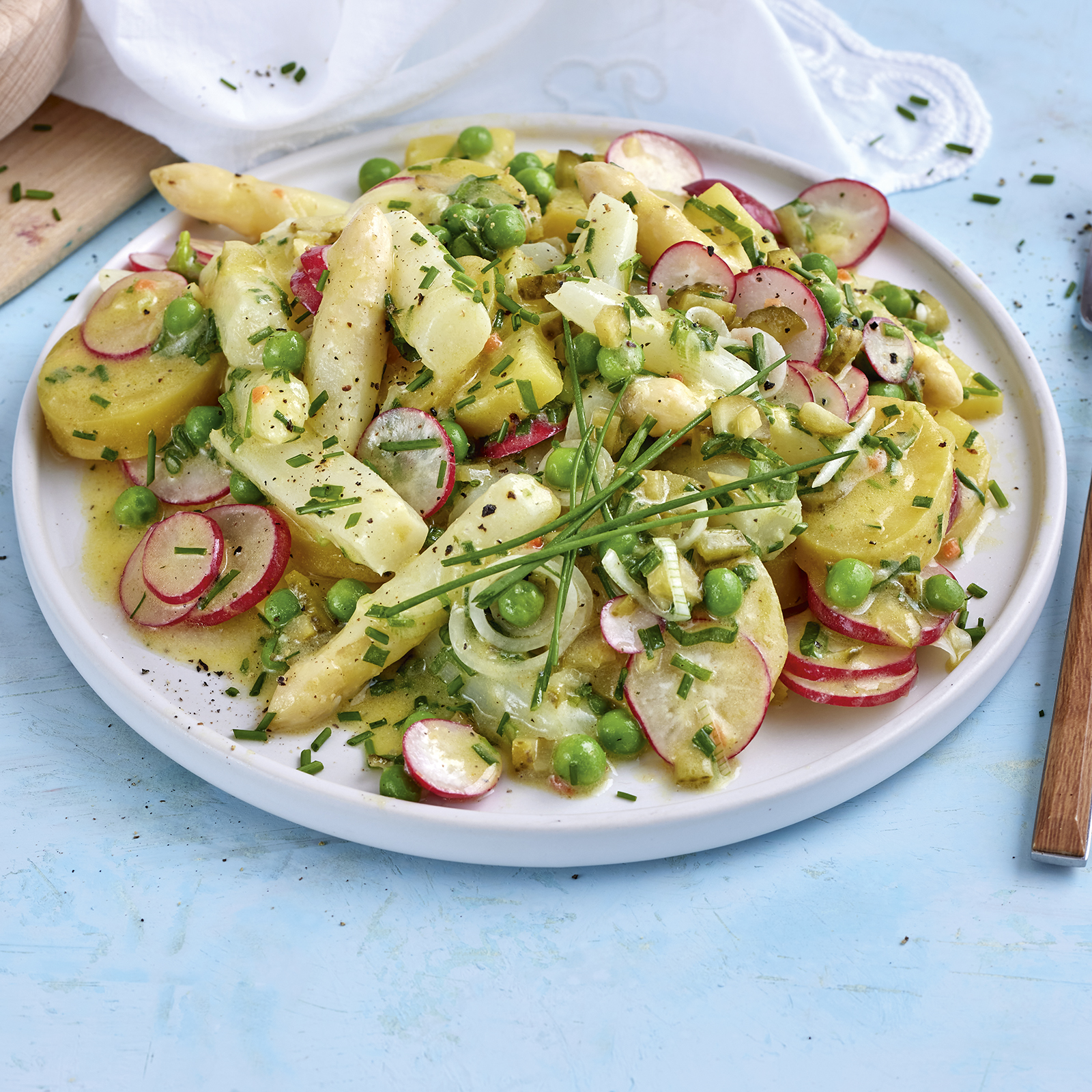 3 22 Lauwarmer Spargel Kartoffel Salat 1600x1600px