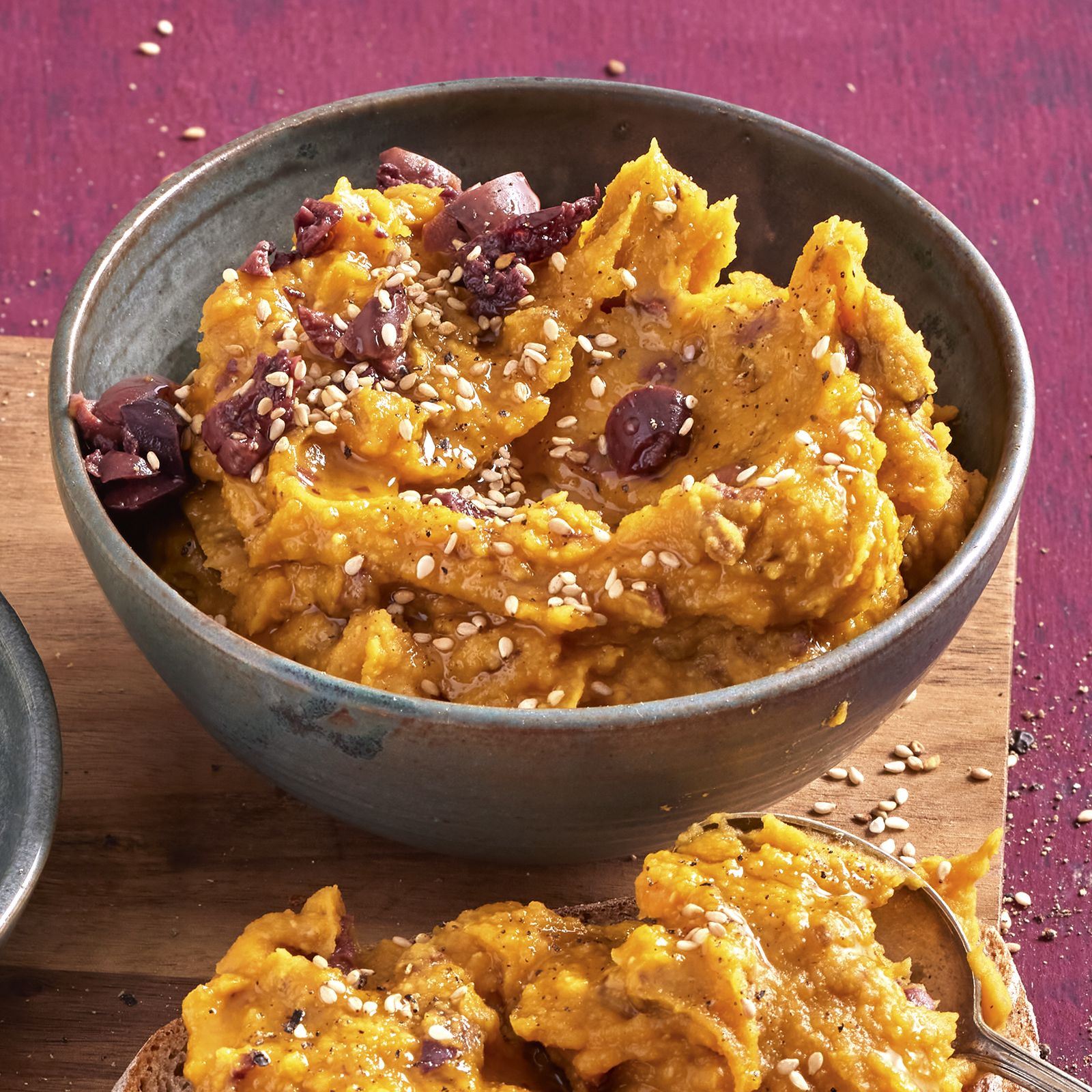 3 22 Moehren Linsen Aufstrich Mit Oliven 1600x1600px