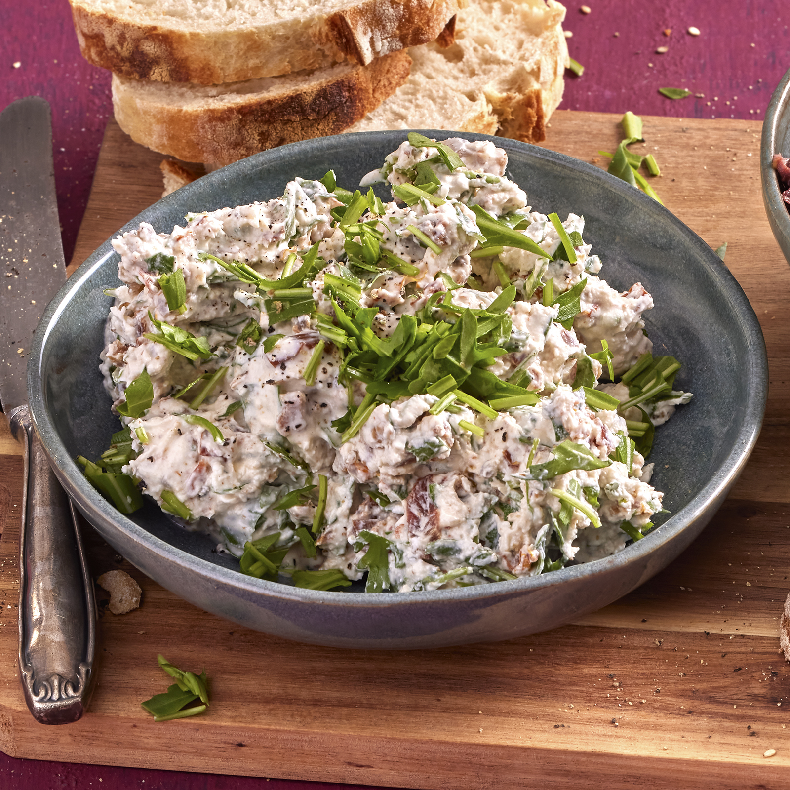 3 22 Tomaten Walnuss Aufstrich Mit Rucola 1600x1600px