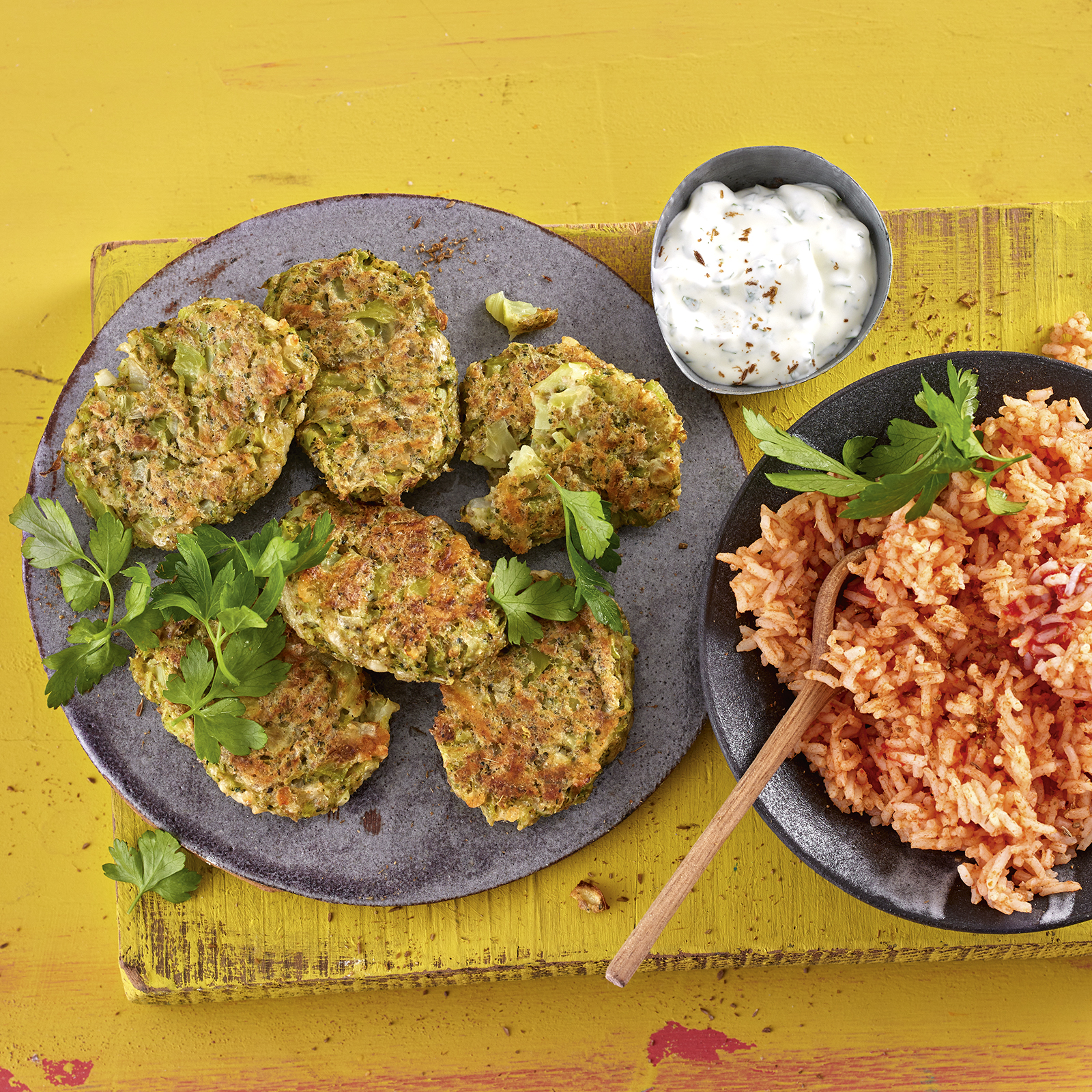 4 22 Brokkolinuggets Mit Tomatenreis Und Quarkdip 1600x1600px