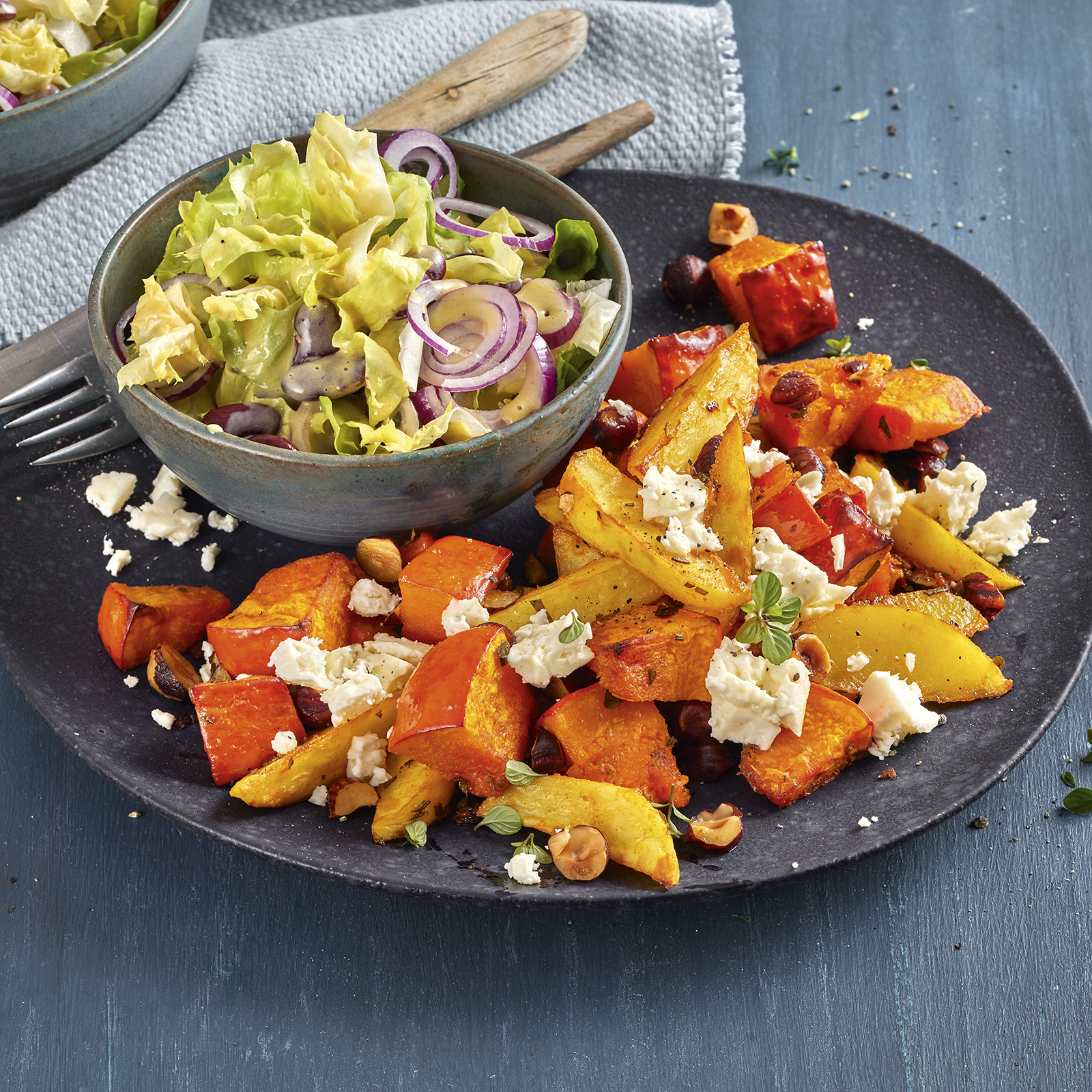 5 22 Kuerbis Kartoffel Ofengemuese Mit Endiviensalat 1600x1600px