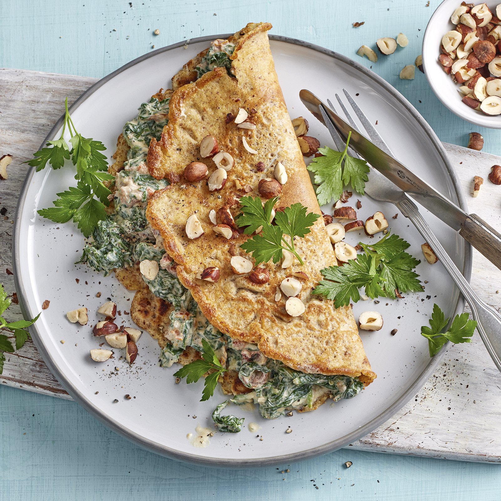 6 22 Haselnusspfannkuchen Mit Spinat Ricotta Fuellung 1600x1600px