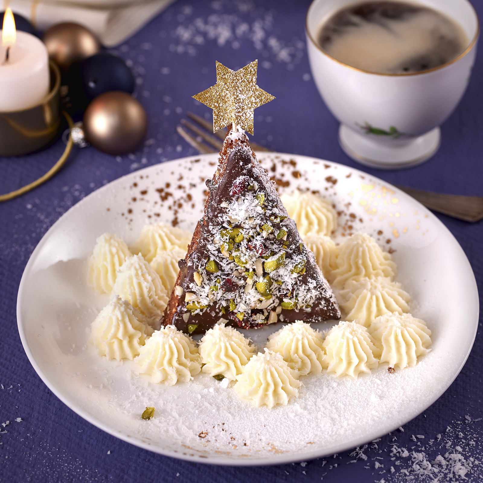 6 22 Schoko Weihnachtsbaeumchen Im Schnee 1600x1600px