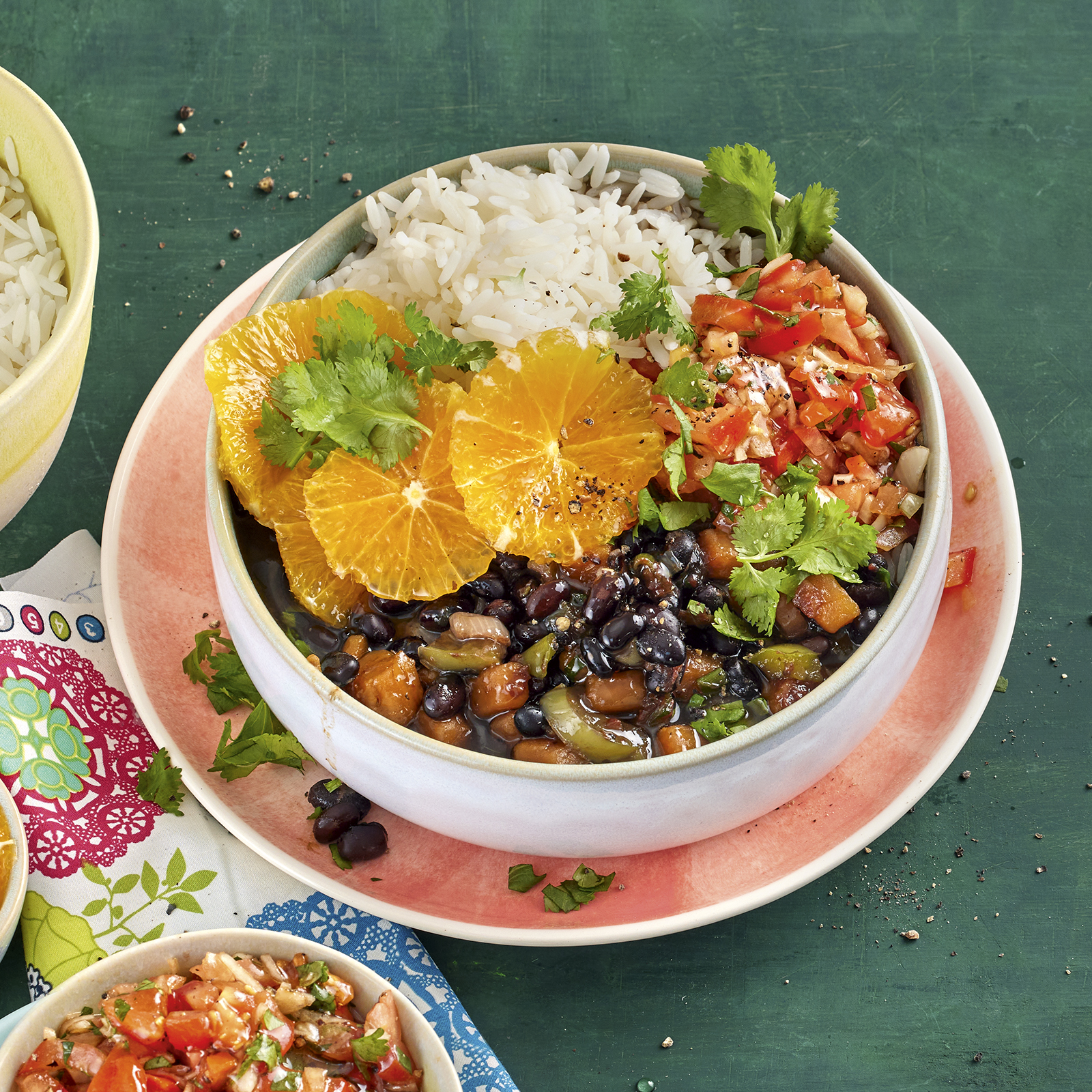 1 23 Bohneneintopf Mit Tomatensalsa 1600x1600px