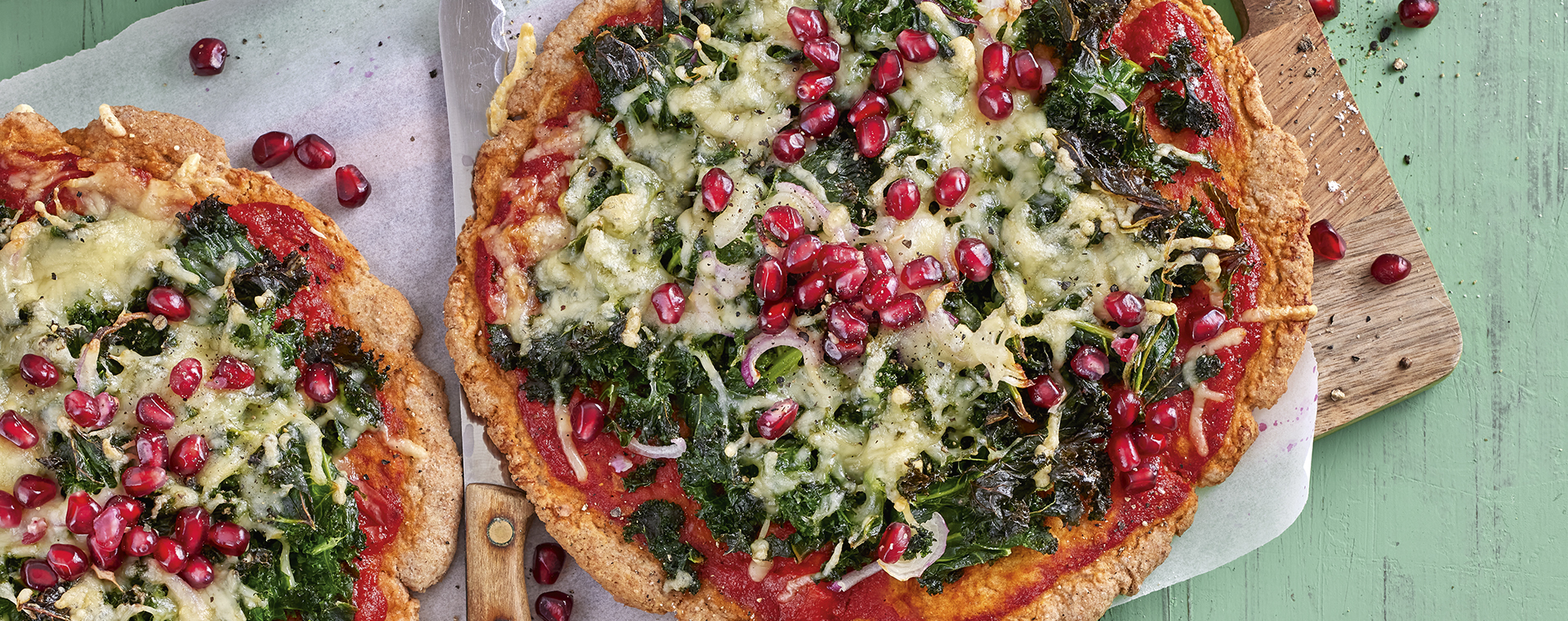 1 23 Fruchtige Gruenkohl Pizza 1920x760px