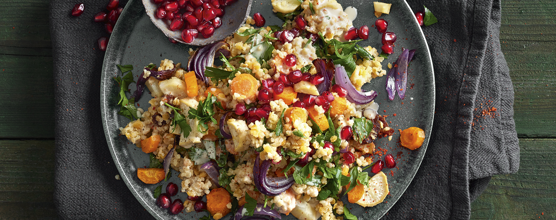 1 23 Lauwarmer Gemuese Bulgur Salat 1920x760px