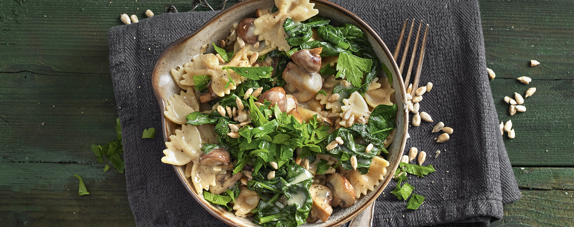 1 23 One Pot Pasta Mit Spinat Und Pilzen 1920x760px