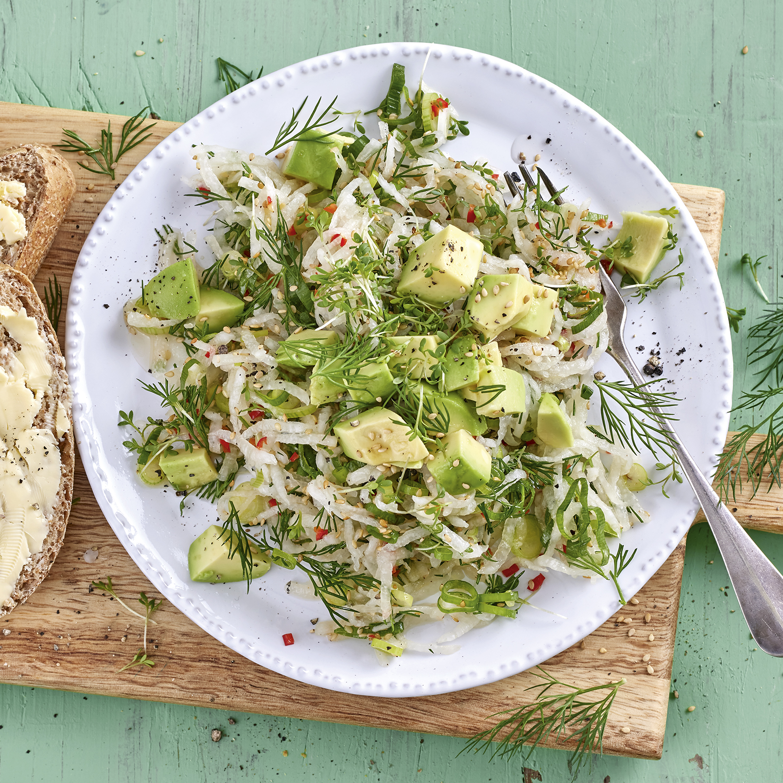 1 23 Rettichsalat Mit Avocado Sesam 1600x1600px