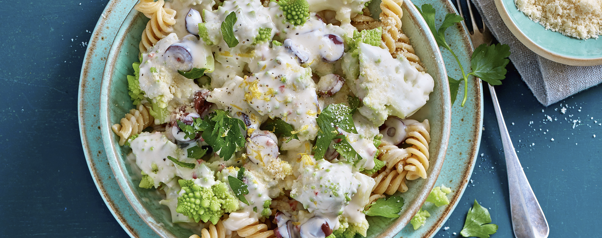 3 23 Romanesco Pasta Mit Cremiger Zitronen Mandel Sosse 1920x760px