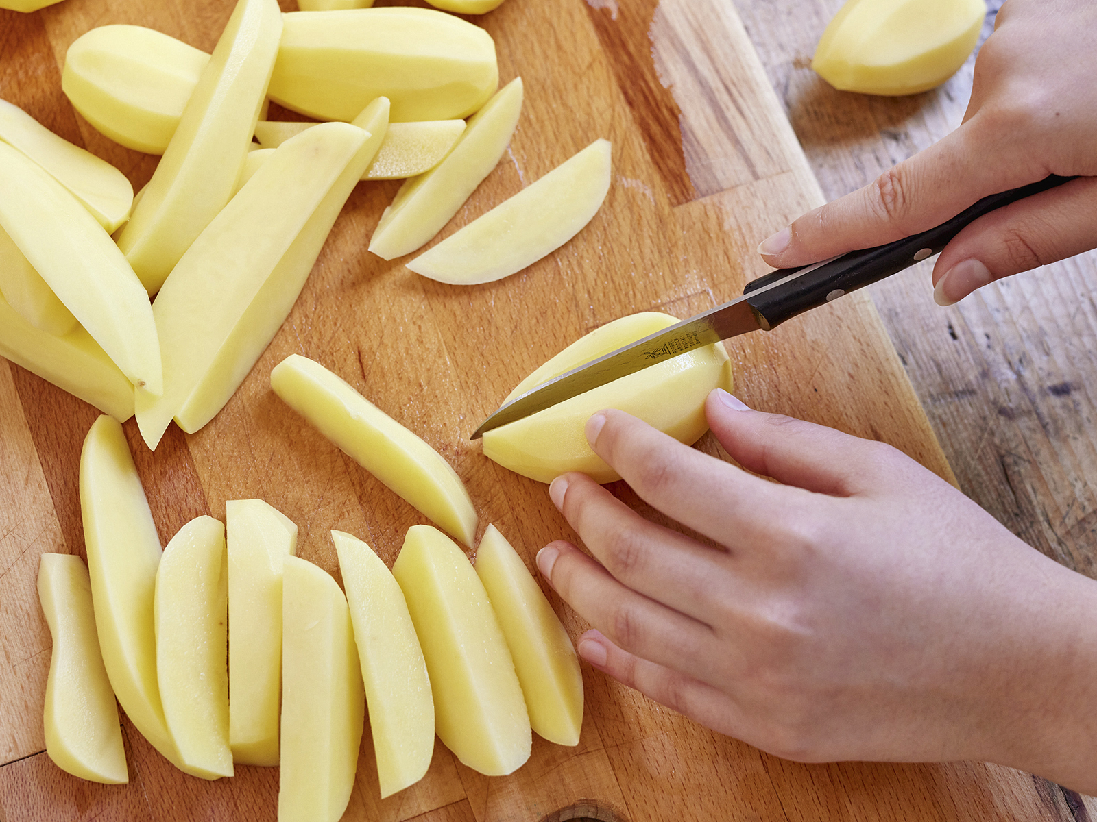 5 23 Kartoffelwedges 1600x1200px Step 2