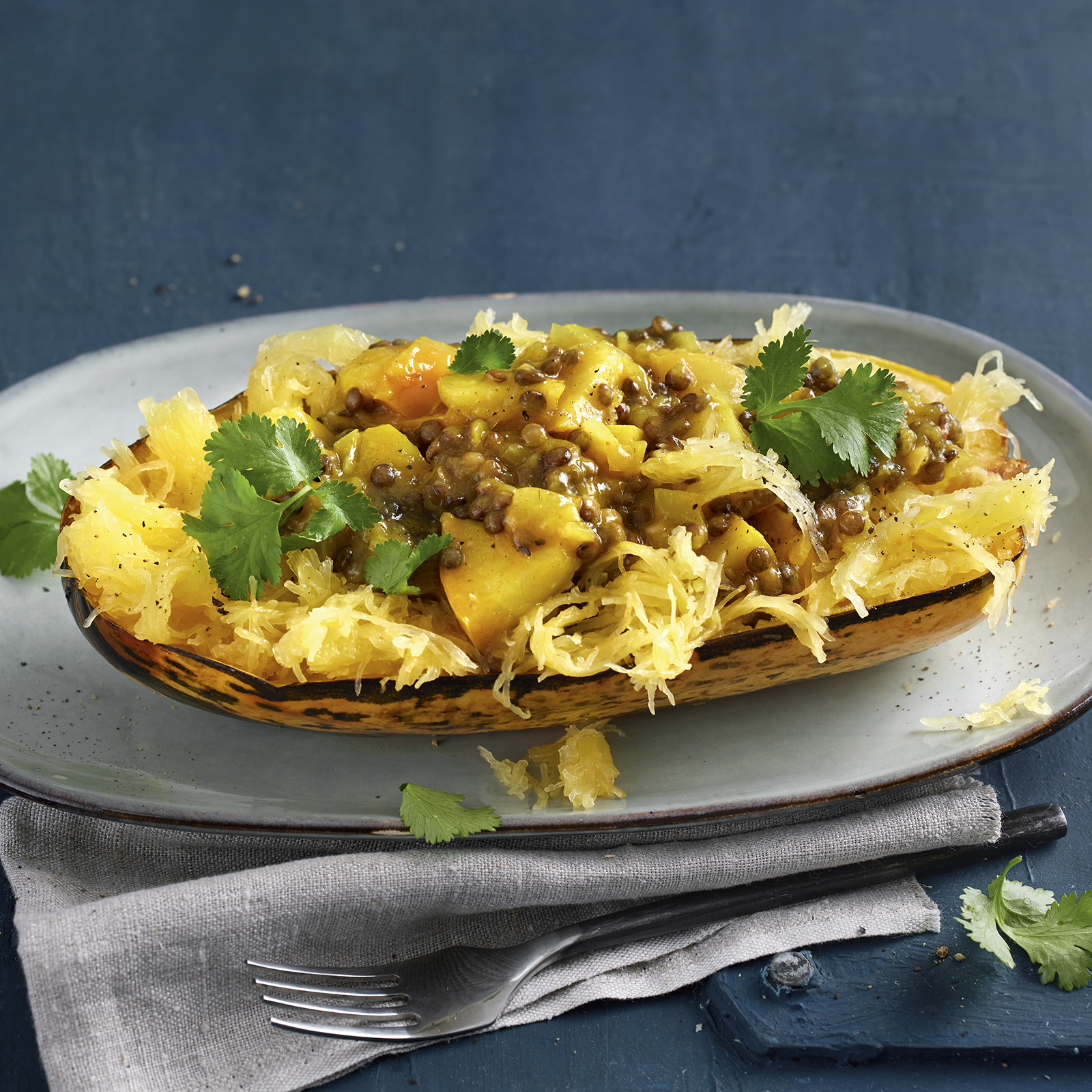 5 23 Spaghetti Kuerbis Mit Linsen Apfel Curry 1600x1600px