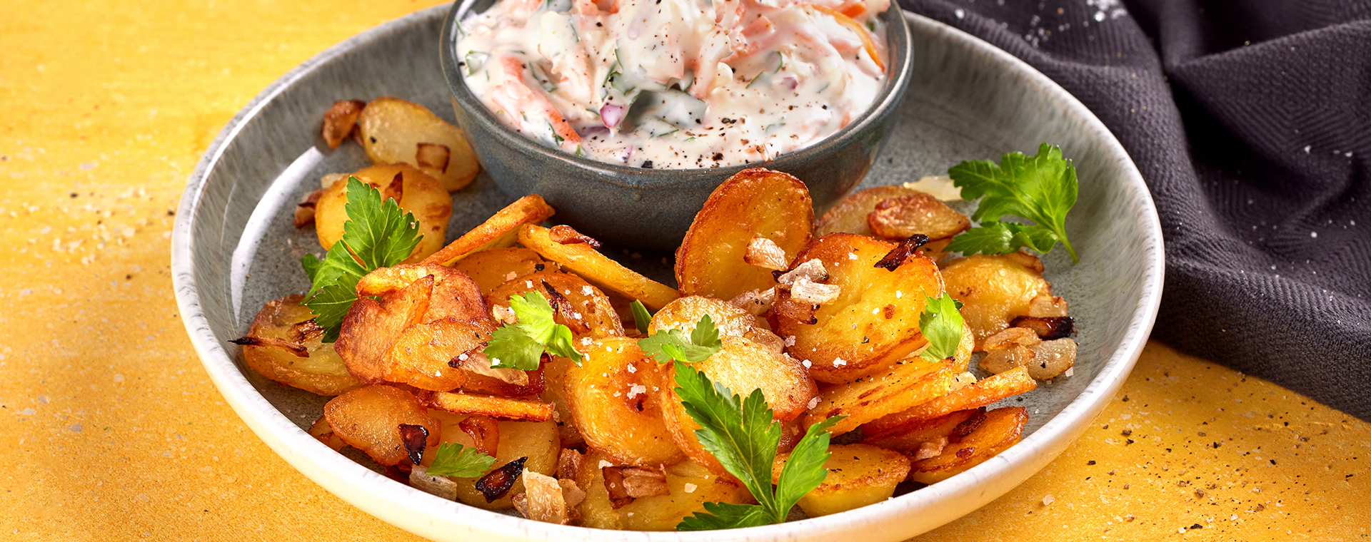 6 23 Bratkartoffeln Mit Apfel Moehren Quark 1920x760px