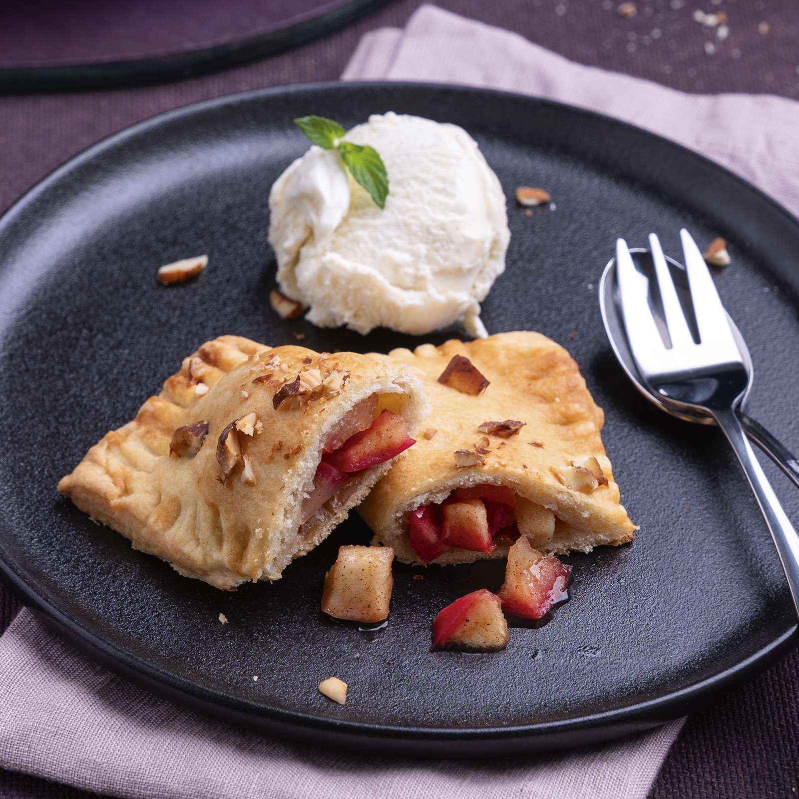 1 24 Apfeltaschen Mit Quarkteig 1600x1600px