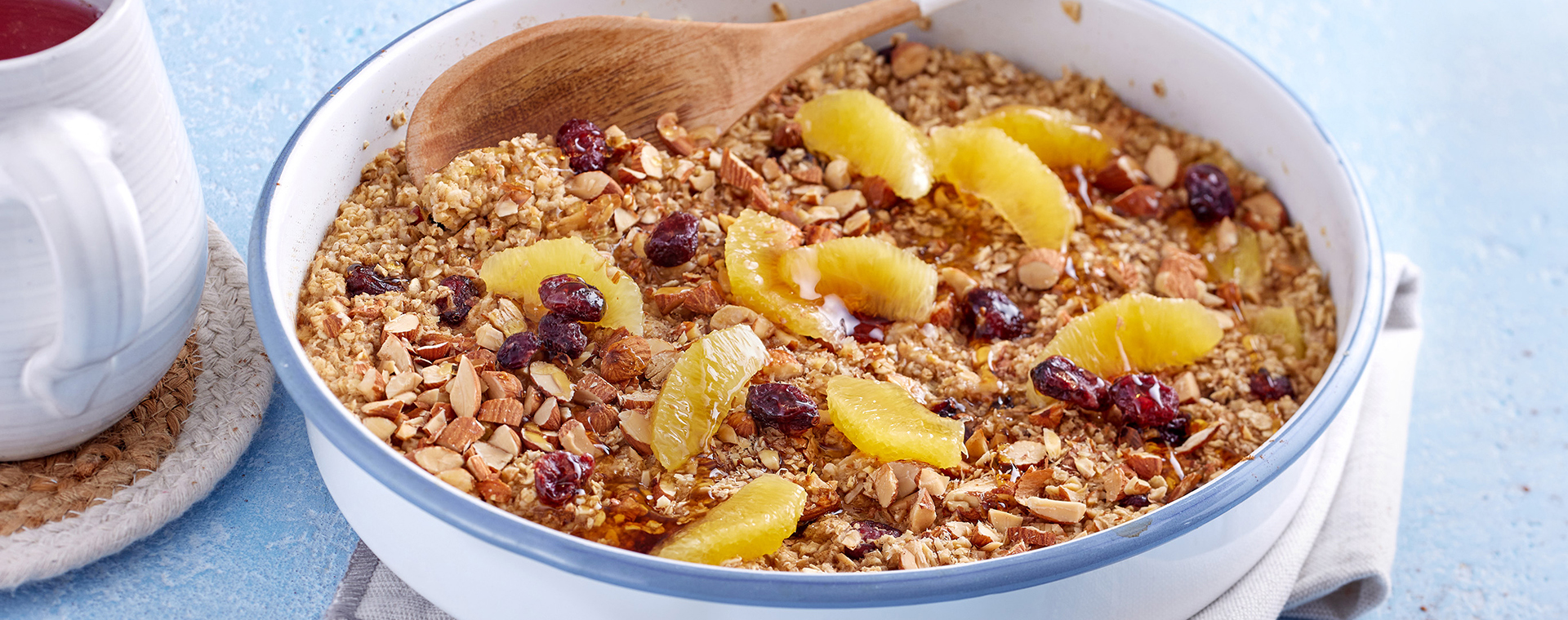 1 24 Fruchtiger Porridge Auflauf Mit Orangen 1920x760px