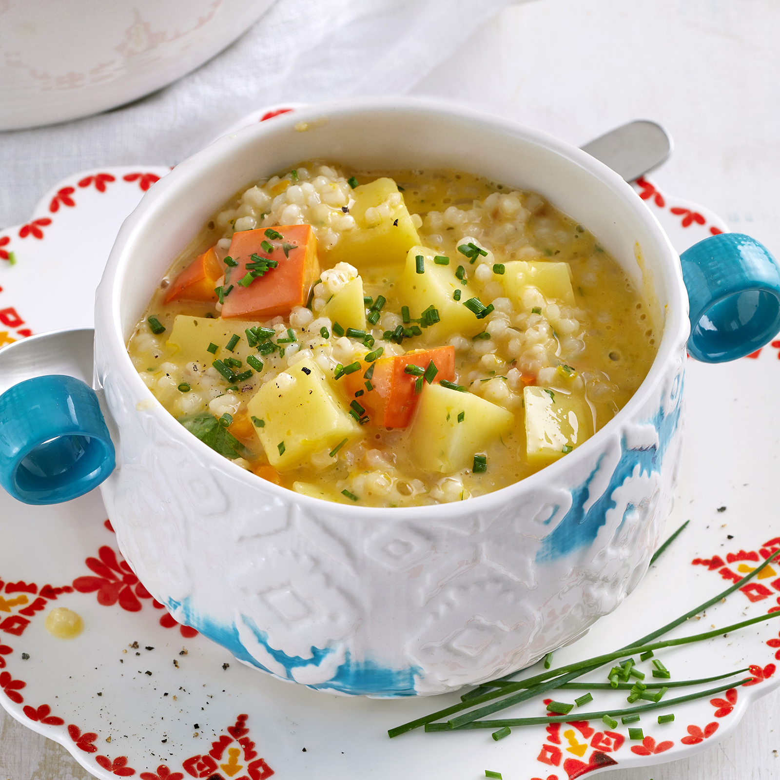 1 24 Graupensuppe Mit%20Kuerbis Und Kartoffeln 1600x1600px