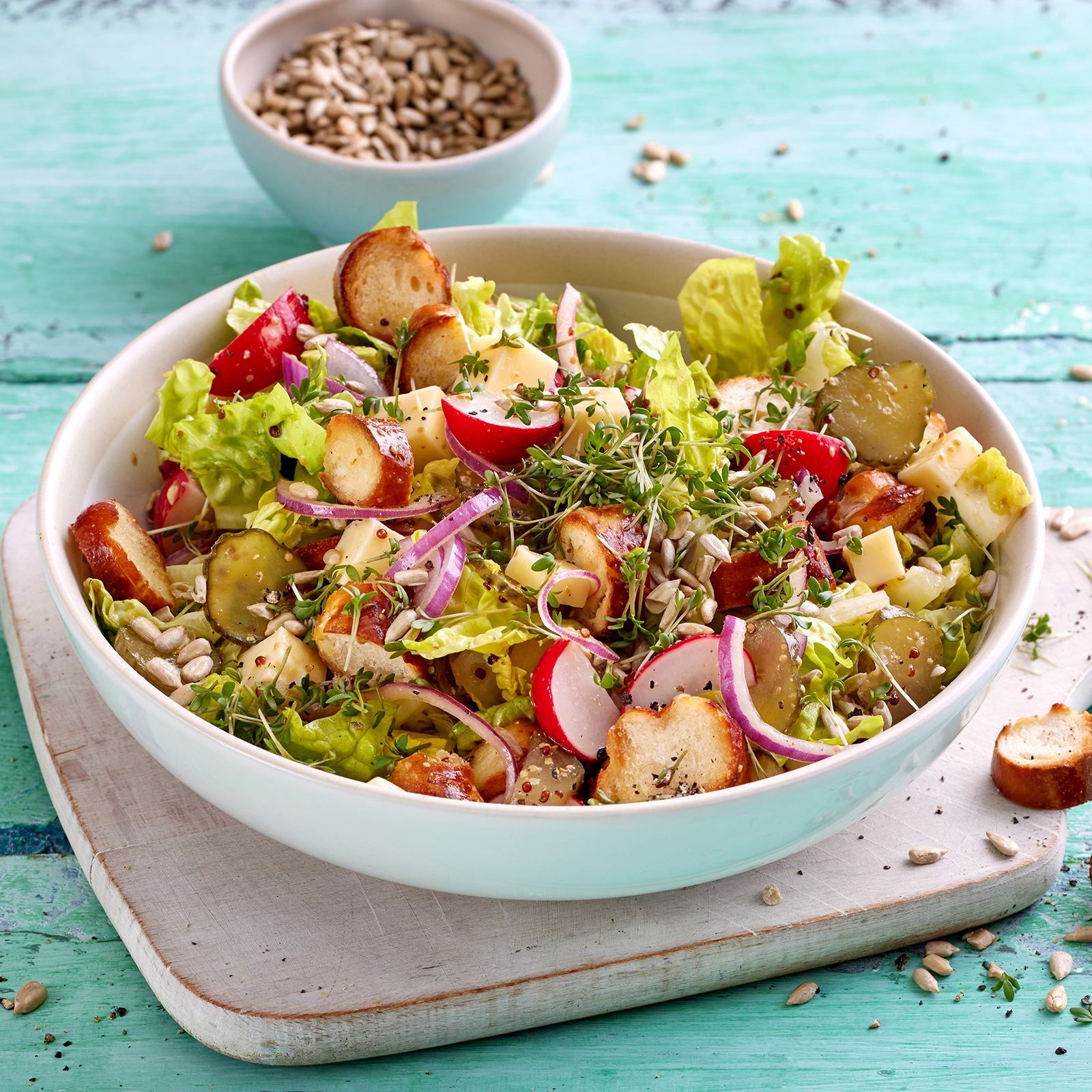 3 24 Brezelsalat Mit Radieschen Und Bergkaese 1600x1600px