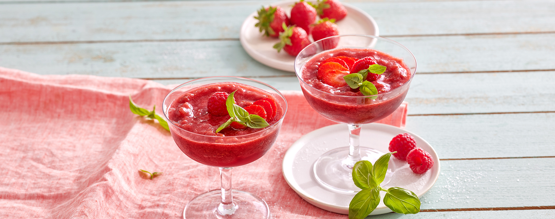 3 24 Frozen Berry Daiquiri 1920x760px