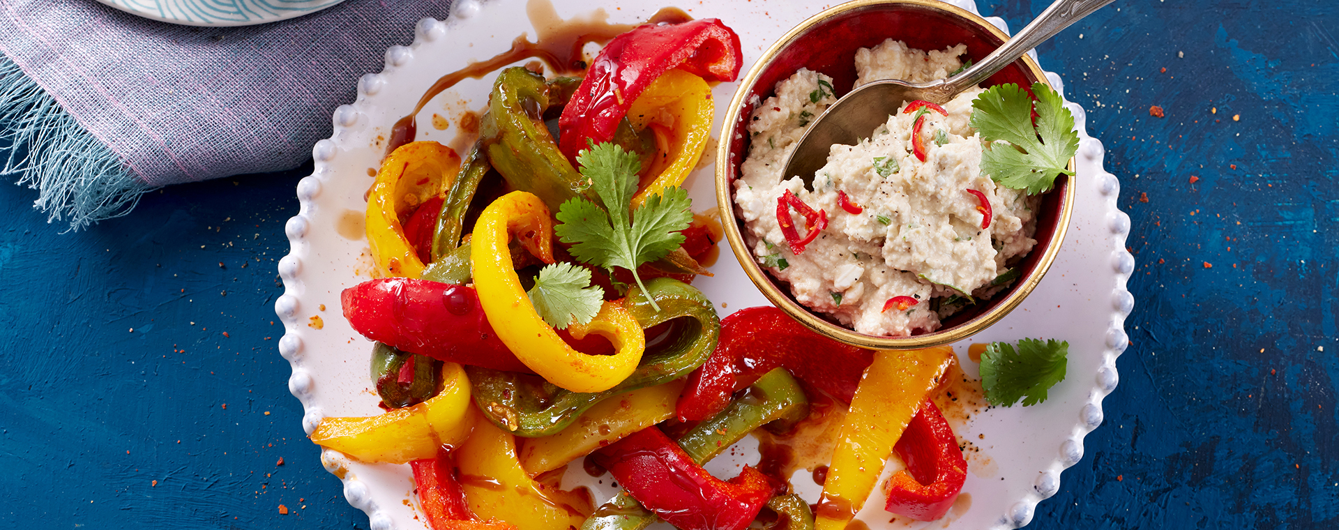 4 24 Balsamico Paprika Mit Kichererbsen Feta Dip 1920x760px