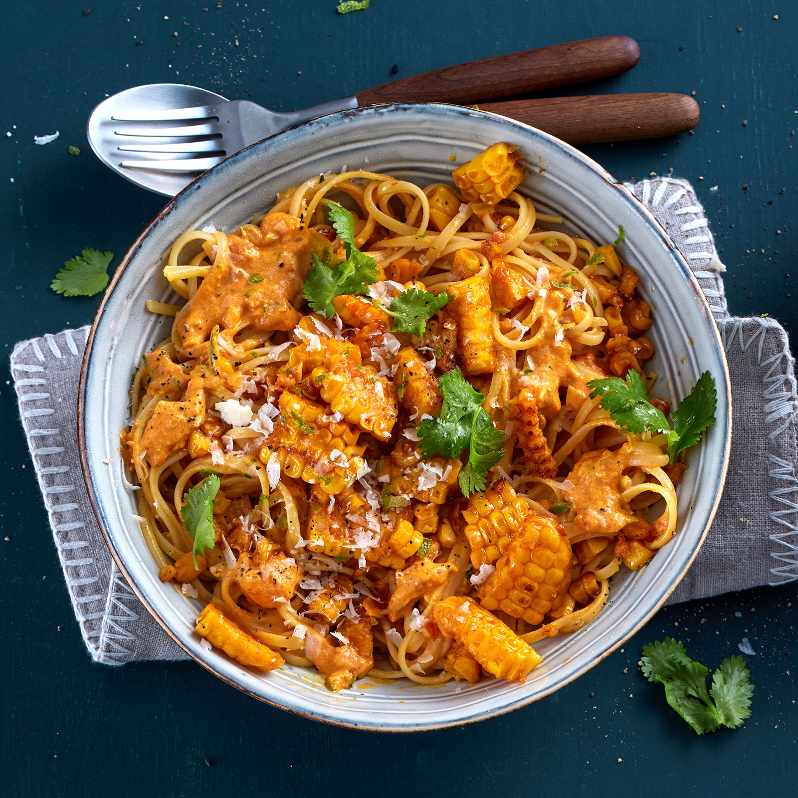 5 24 Linguine In Pikanter Tomatencremesosse Mit Gebratenem Mais 1600x1600px