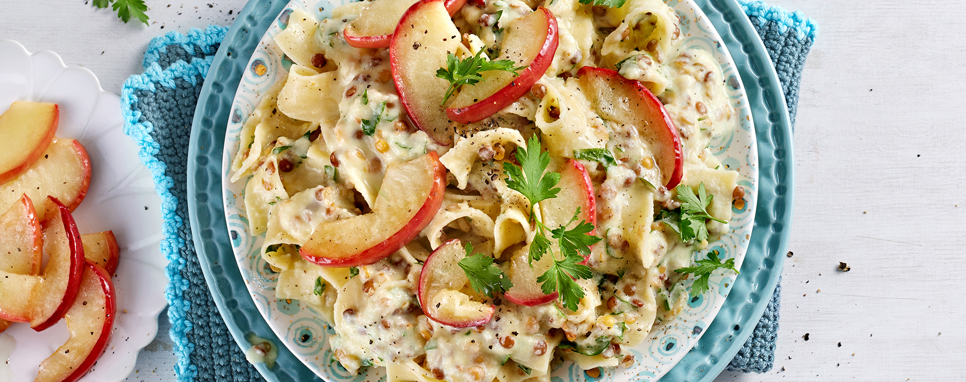 5 24 Pastinaken Linsen Nudeln Mit Apfelspalten 1920x760px