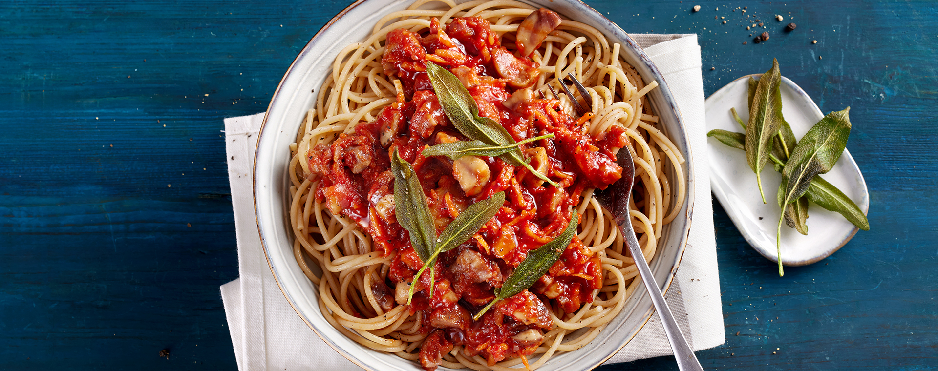 5 24 Spaghetti Mit Maronen Bolognese 1920x760px