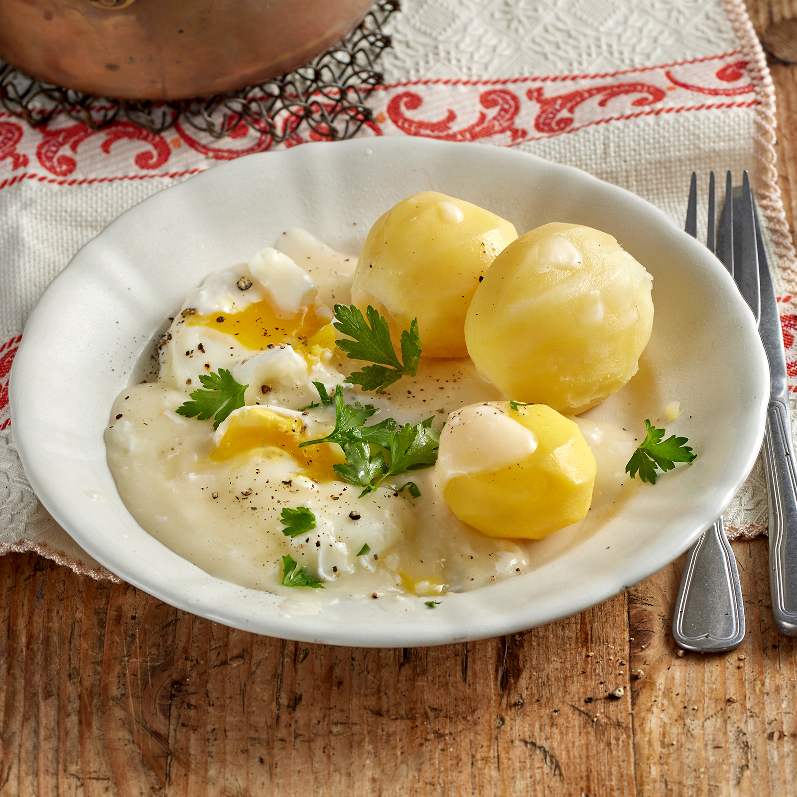 5 24 Suesssaure Eier Mit Salzkartoffeln 1600x1600px