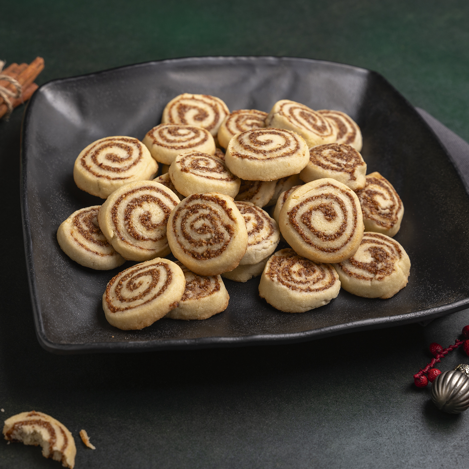 6 24 Haselnuss Zimt Schnecken 1600x1600px