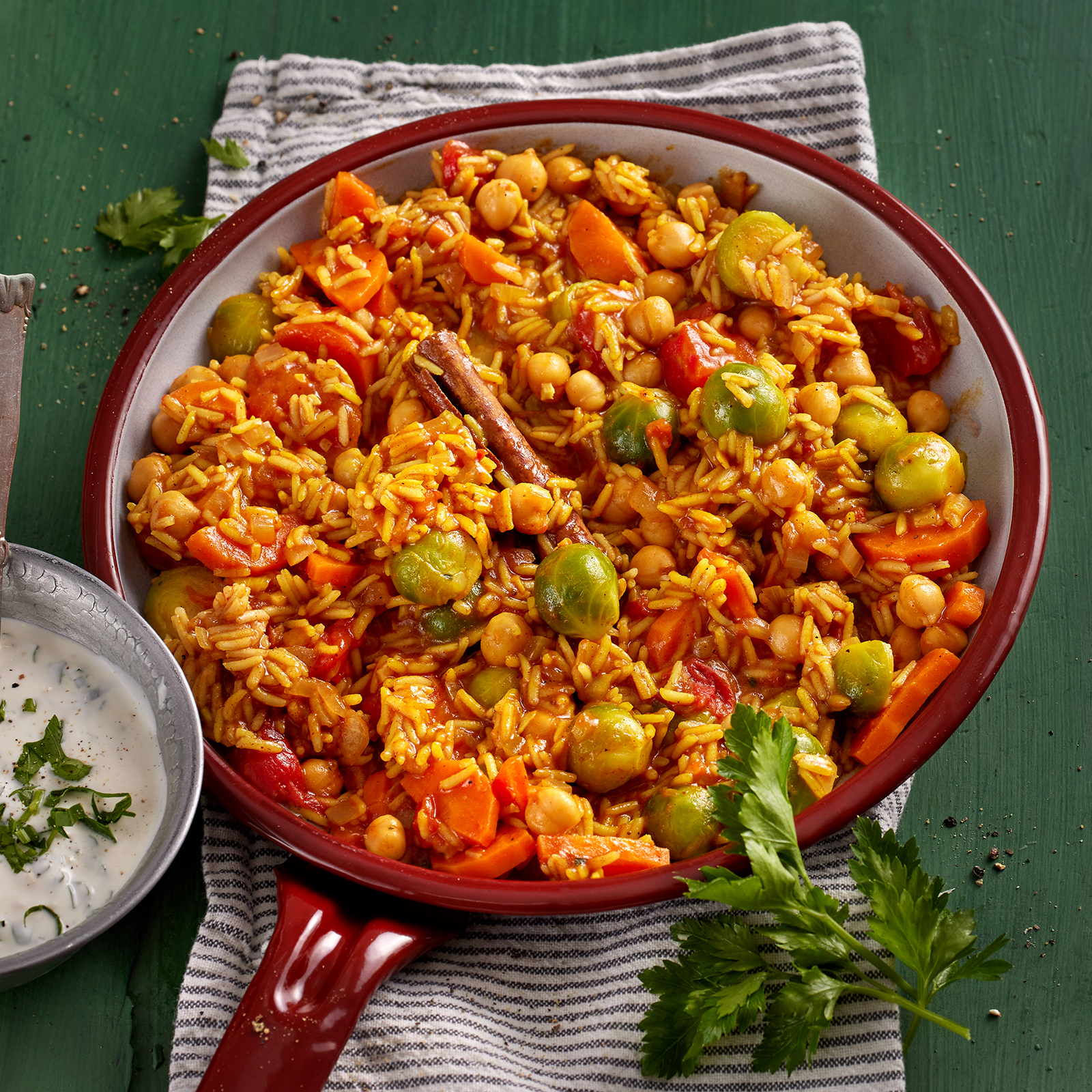 6 24 Persische%20Gemuesepfanne Mit Ingwer Petersilien Joghurt 1600x1600px