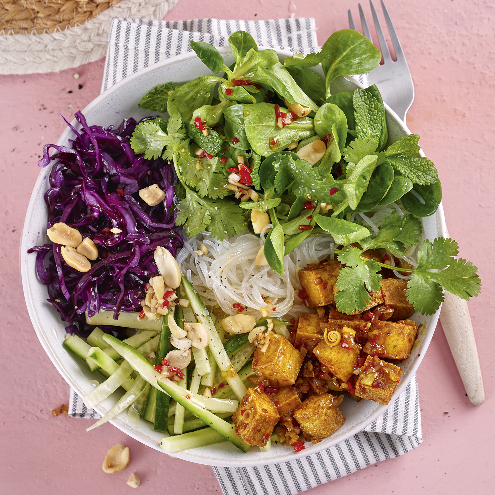 1 25 Reisnudelsalat Mit Zitronengras Tofu 1600x1600px