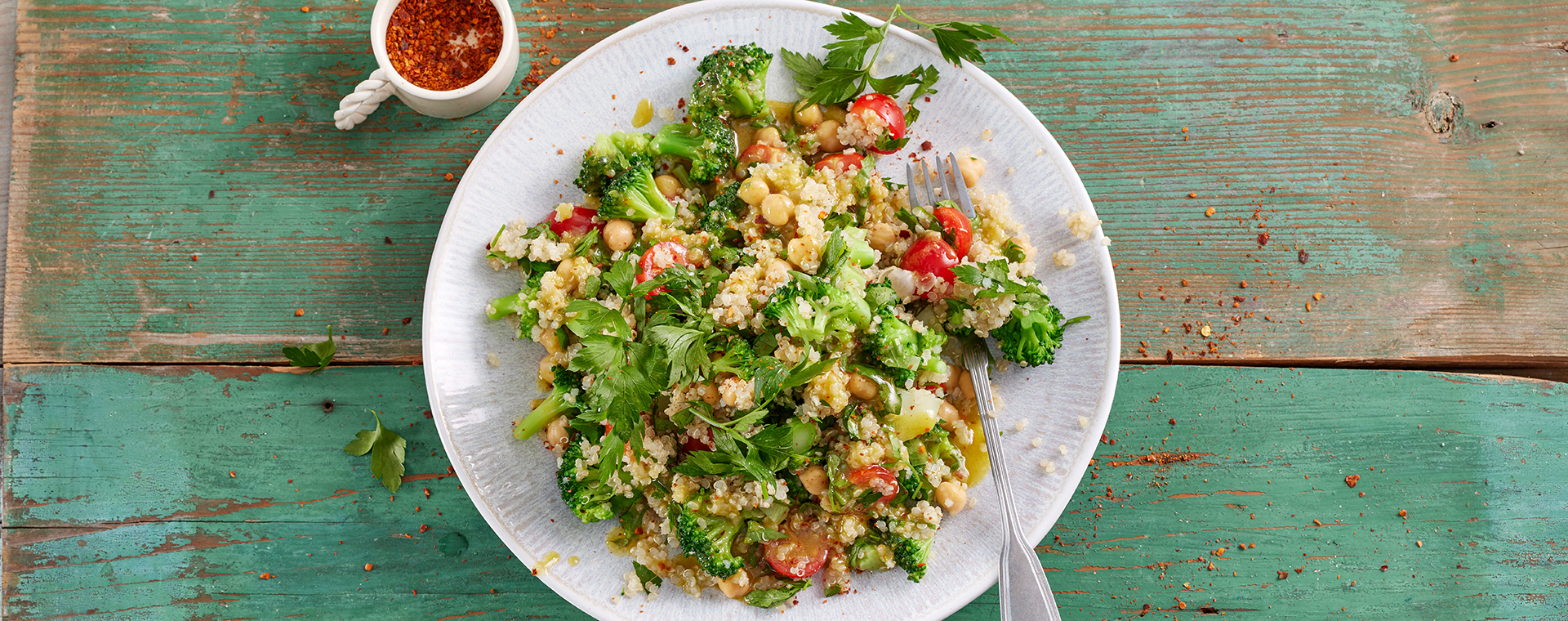 4 25 Lauwarmer Brokkoli Quinoa Salat 1920x760px
