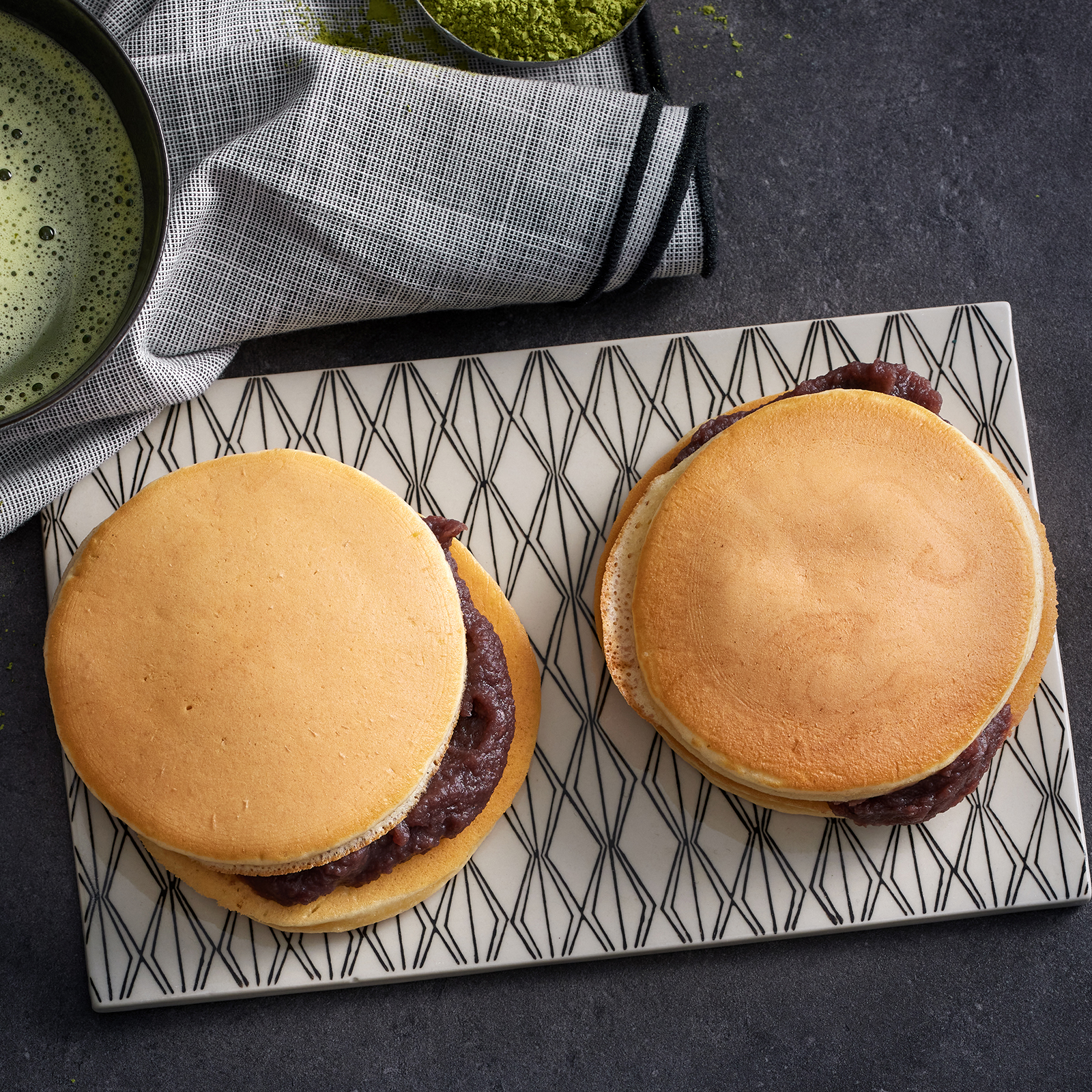 4 25 Pfannkuchen %28Dorayaki%29 Mit Suesser Bohnencreme %28Anko%29 1600x1600px