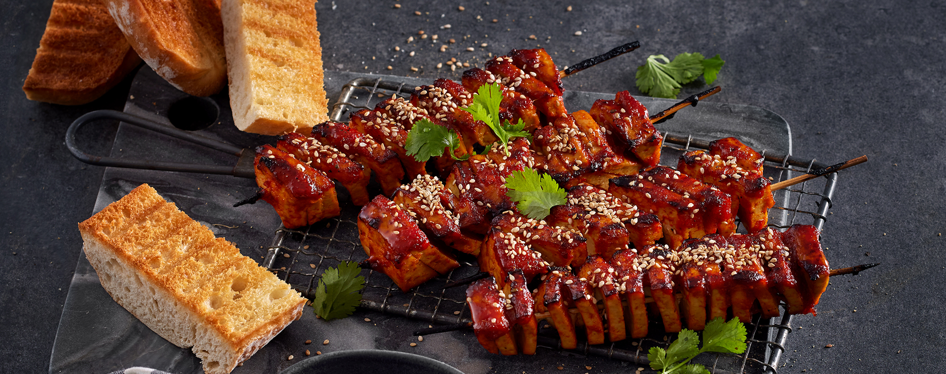 6 25 Akkordeon Tofu Am Spiess 1920x760px