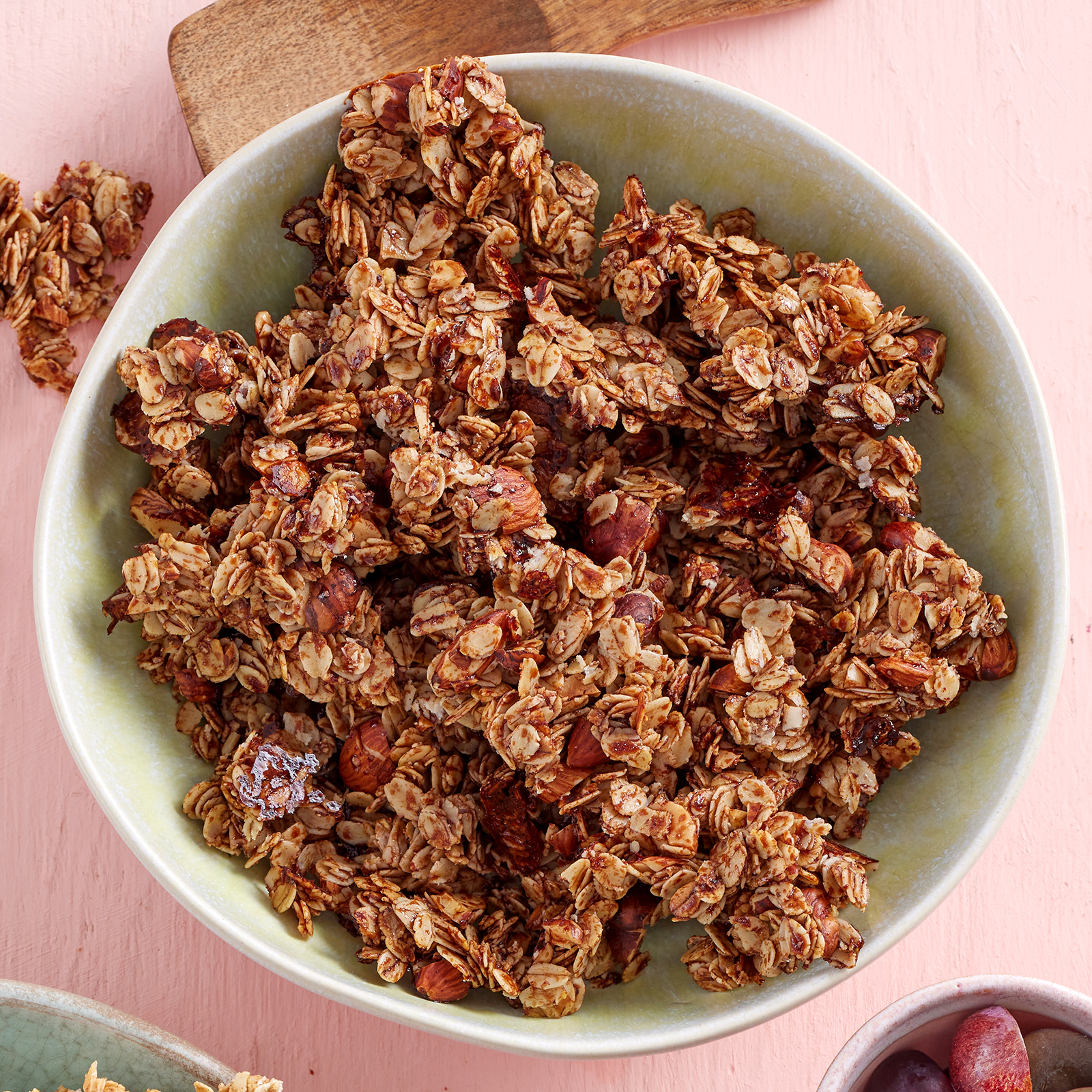 6 25 Nuss Salzkaramell Granola 1600x1600px