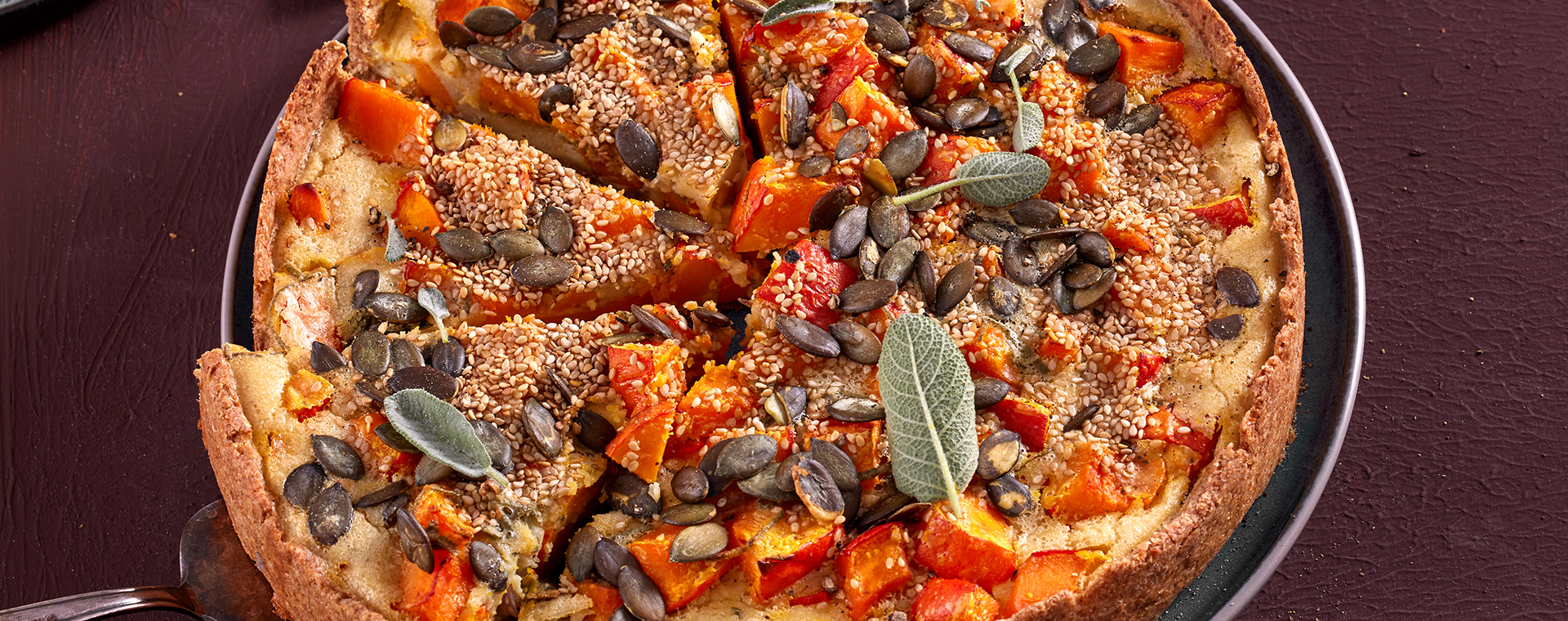 1 26 Kuerbisquiche Mit Salbei 1920x760px