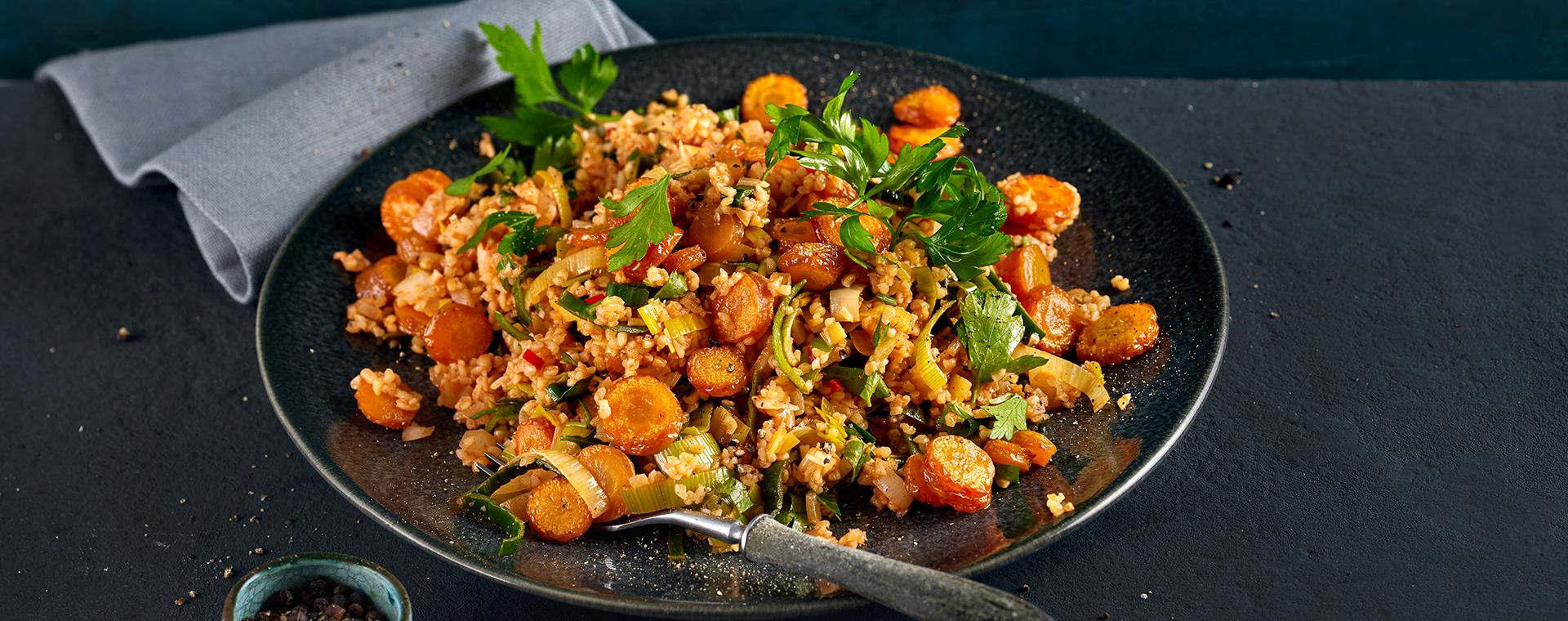 1 26 Lauwarmer Bulgur Moehren Salat 1920x760px