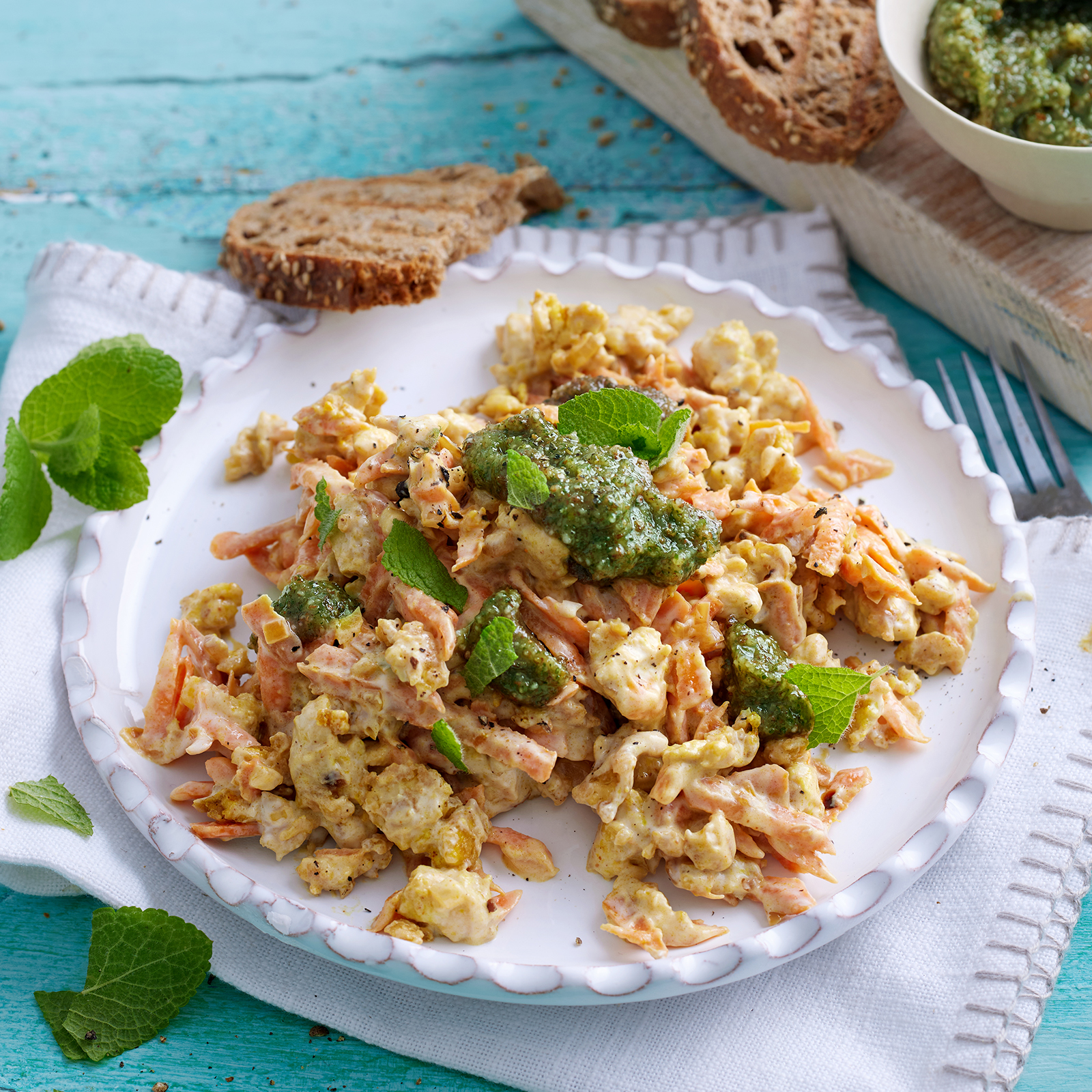 1 26 Moehren Ruehrtofu Mit Minzpesto 1600x1600px