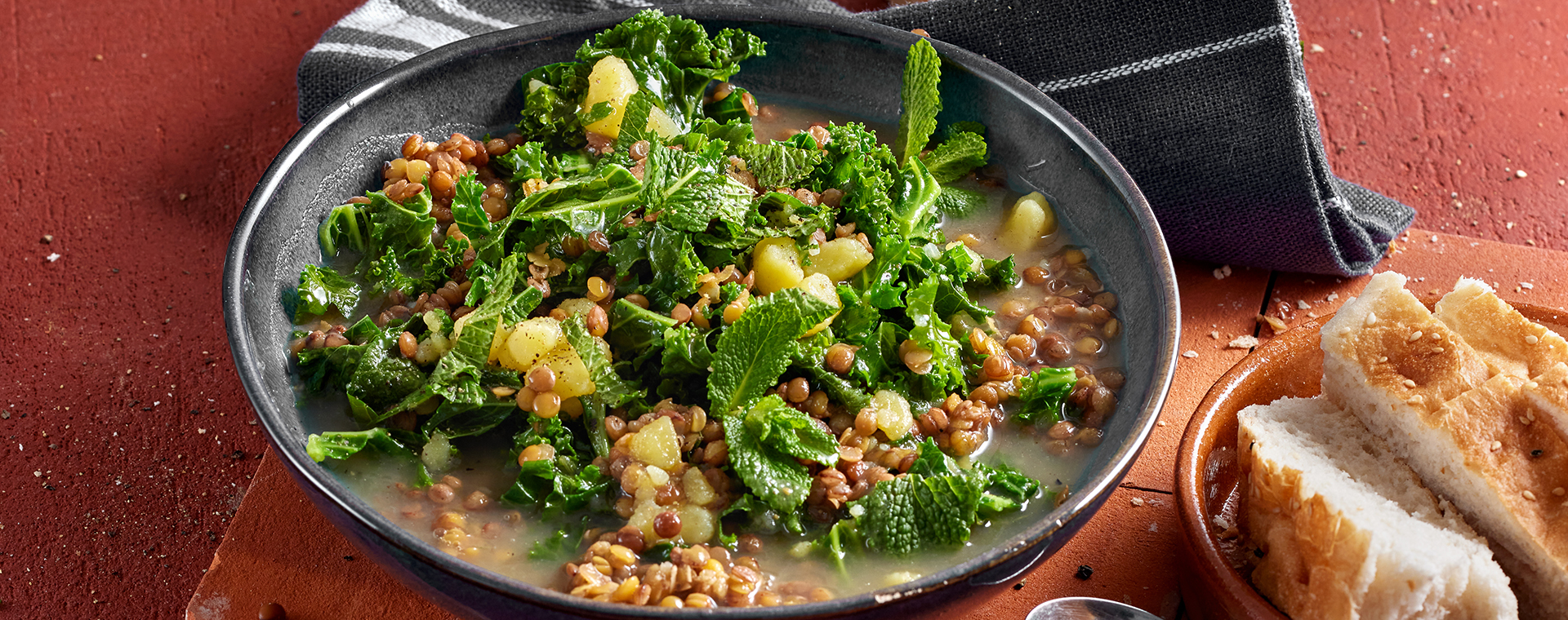 1 26 Zitroniger Gruenkohl Linsen Eintopf 1920x760px